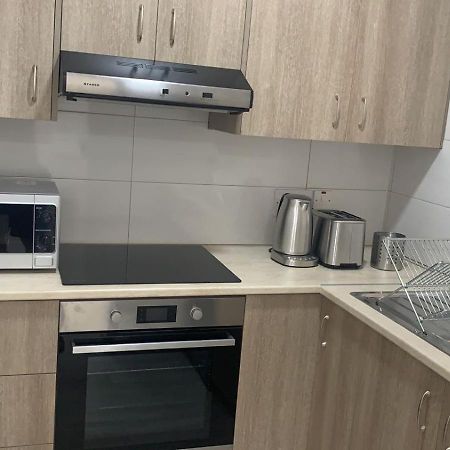 Prestige Worldwide Apartments 아이아 나파 외부 사진