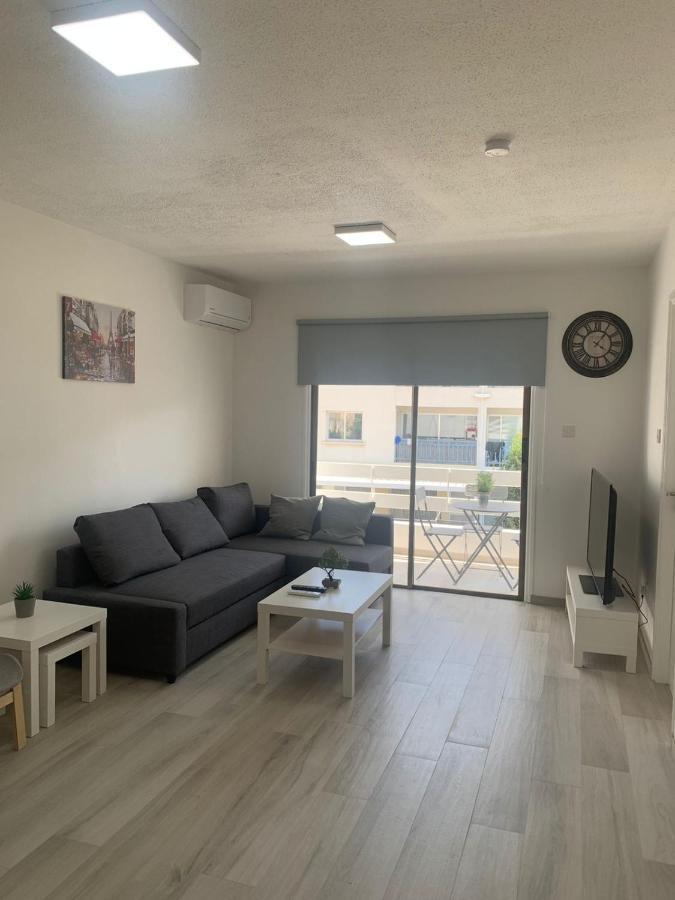 Prestige Worldwide Apartments 아이아 나파 외부 사진
