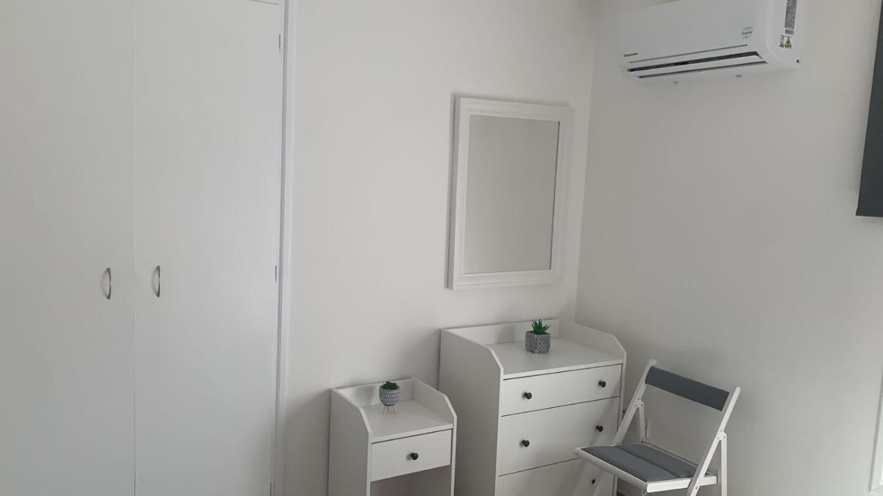 Prestige Worldwide Apartments 아이아 나파 외부 사진
