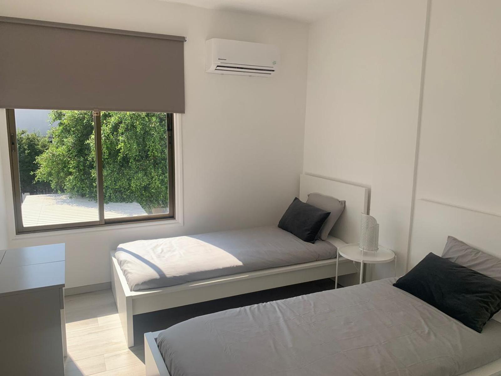 Prestige Worldwide Apartments 아이아 나파 외부 사진